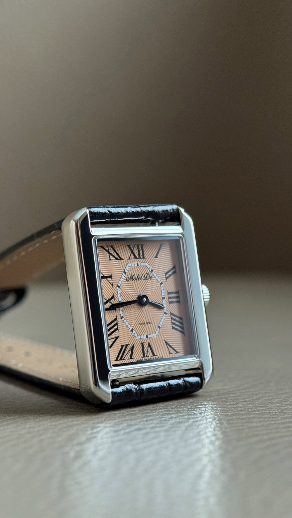 Motel De Diamond - Salmon / Ready Stock